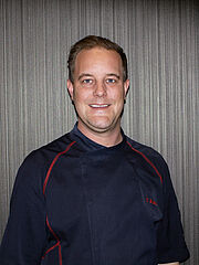 Küchenchef gladys, Simon Rusch